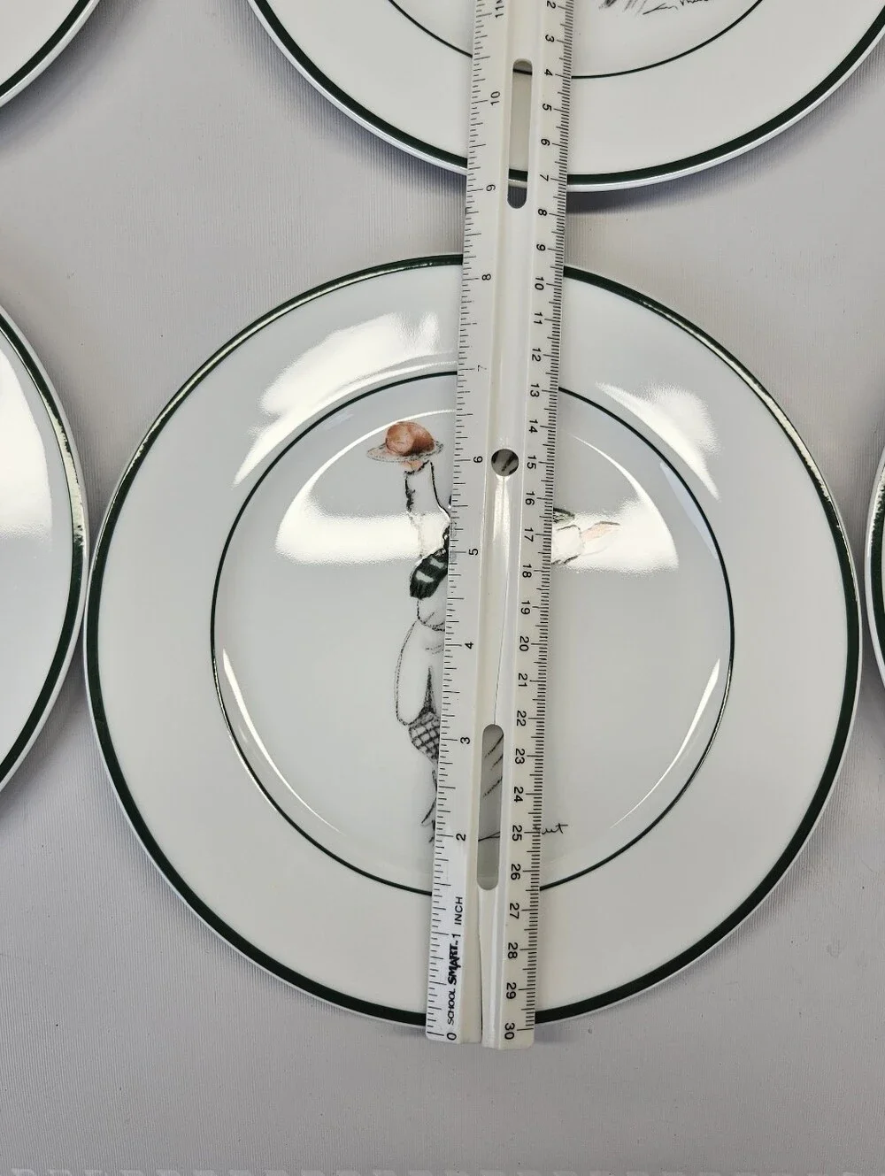 WILLIAMS SONOMA Guy Buffet Skating Chefs Salad Dessert Plates- Set of 6 With Box